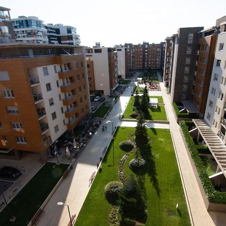 A Blok New Modern - Free Garage Parking, Comfortable, Quiet With A Park View Beograd Bagian luar foto