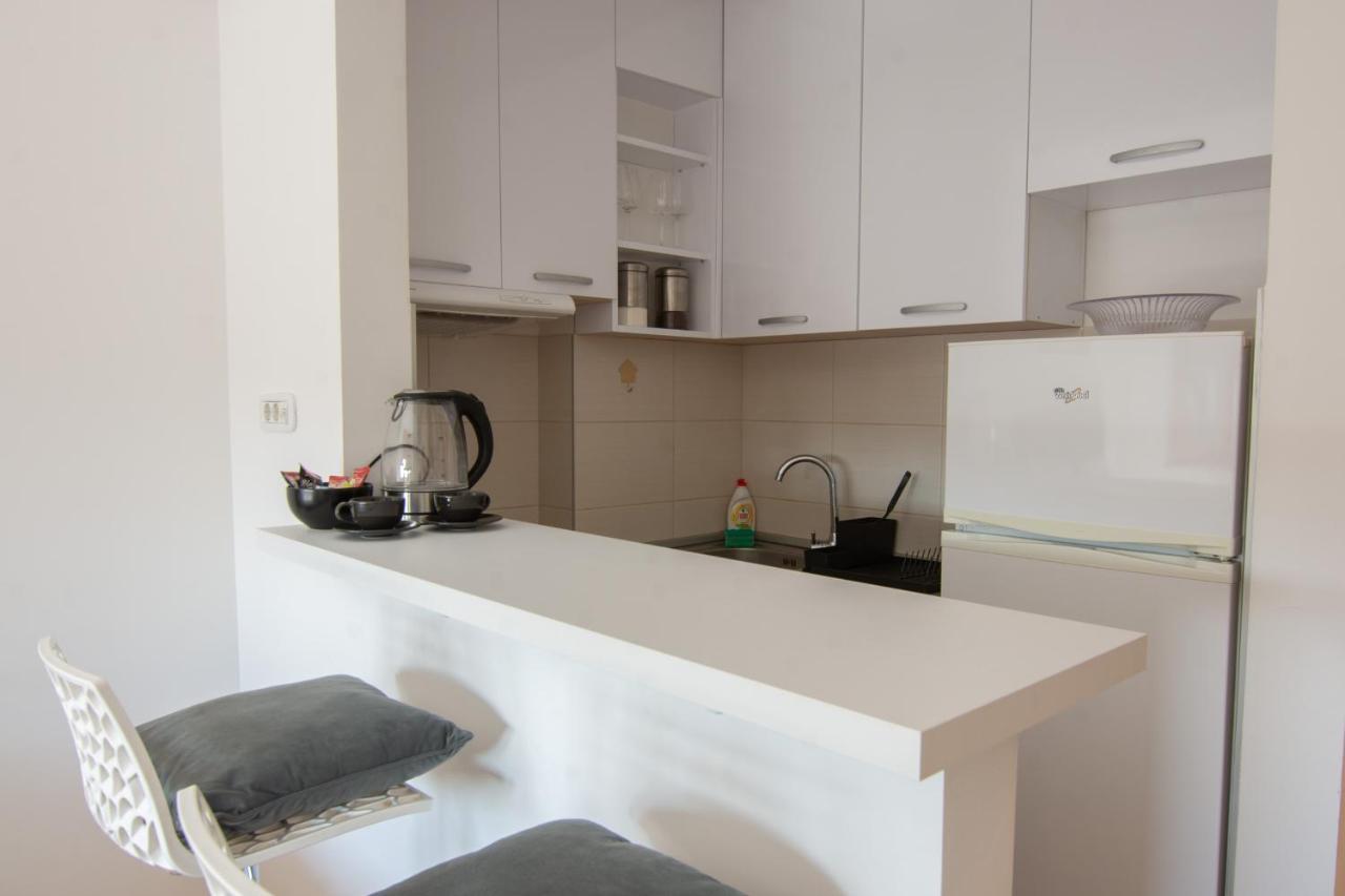 A Blok New Modern - Free Garage Parking, Comfortable, Quiet With A Park View Beograd Bagian luar foto
