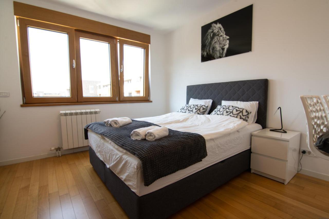 A Blok New Modern - Free Garage Parking, Comfortable, Quiet With A Park View Beograd Bagian luar foto